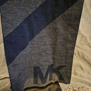 Michael Kors MK Logo Knit Scarf | Gray & Navy Colorblock | Unisex